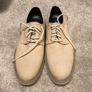 Like new The rail dress shoe.